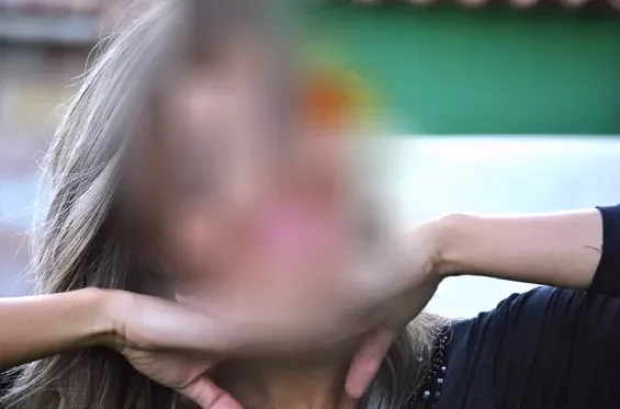 Aylin, 36
