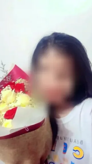 Bernadette, 23