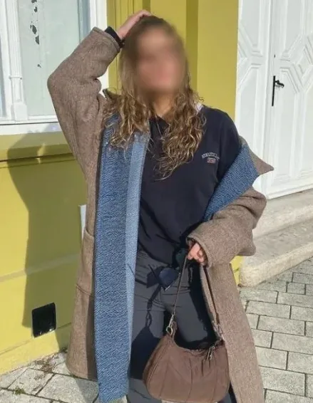 Dragana, 22
