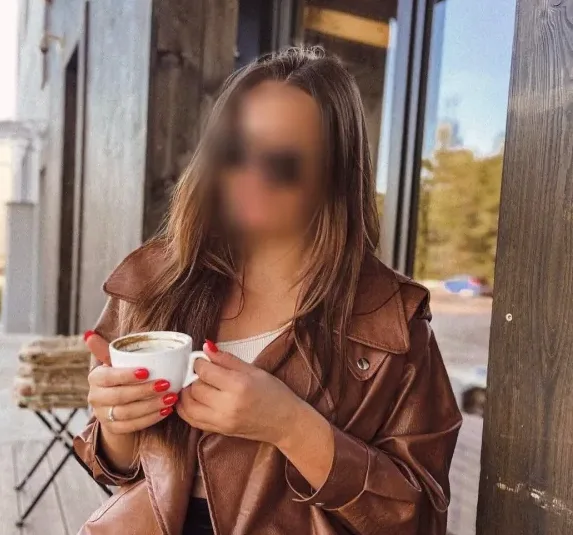 Esra, 27