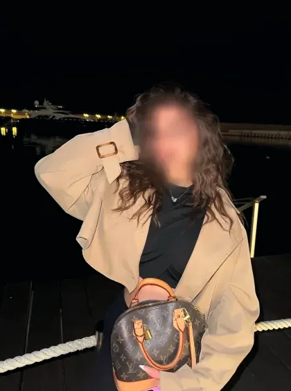 Jana, 29