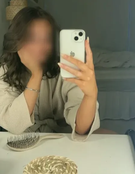 Kathrin, 20