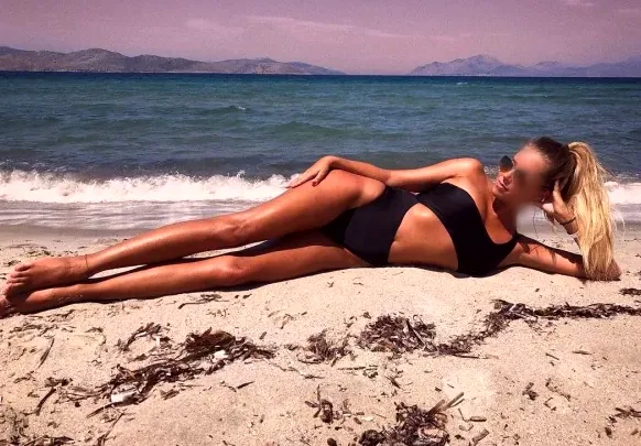 Larissa, 35