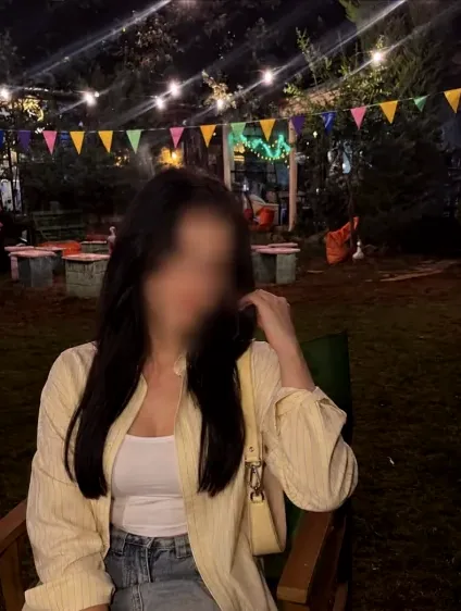 Marina, 24