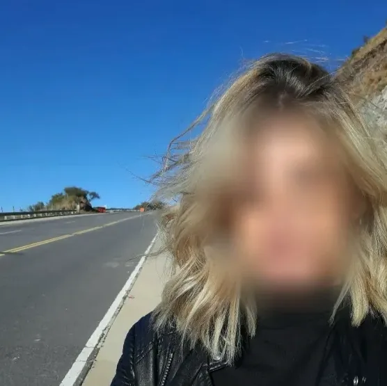 Romana, 28