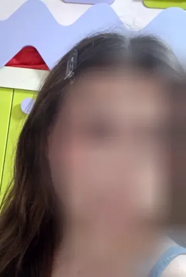 Sarah, 33