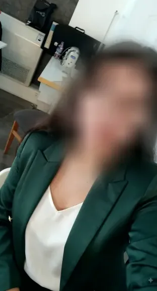 Selina, 27