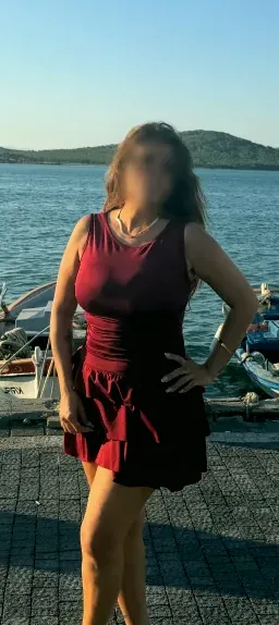 Selma, 30