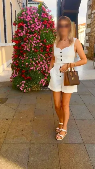 Viktoria, 38